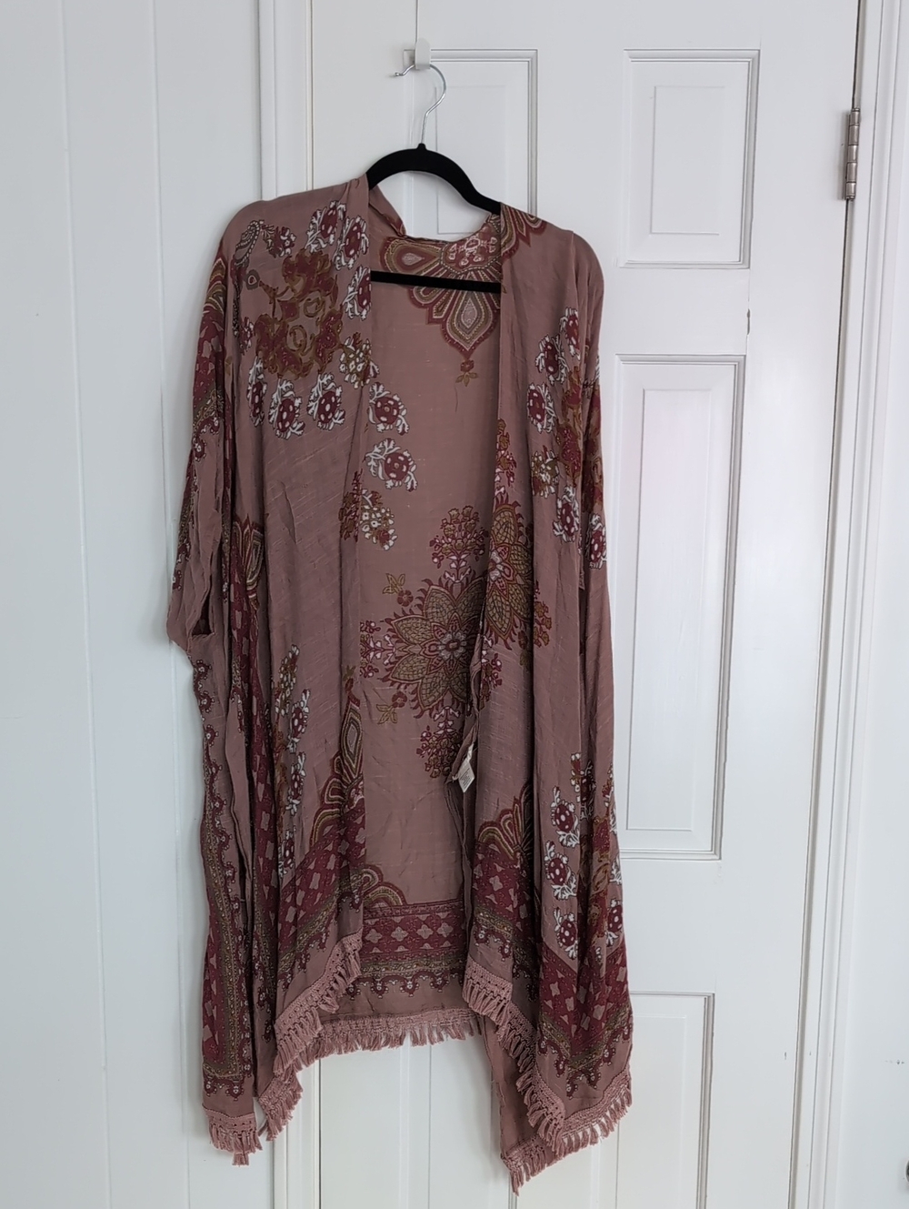 lovestitch Rose Mauve Floral Fringe Wrap
